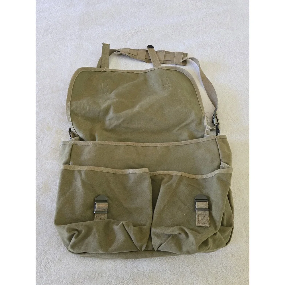 Vintage Banana Republic Messenger Bag Olive Canvas Paratrooper Made Israel Worn